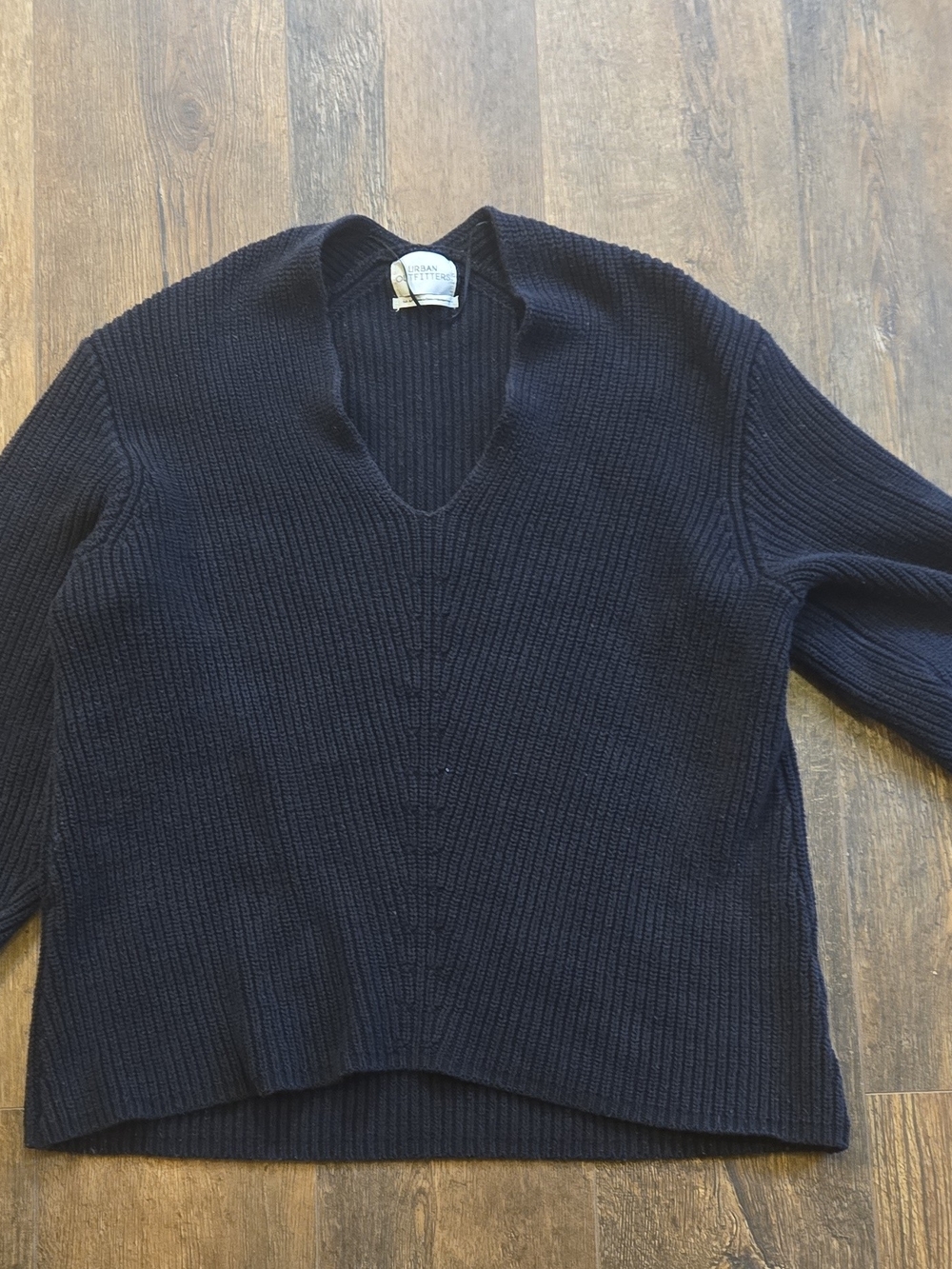 Urban Outfitters Navy Ribbed V-Neck Pullover Sweater